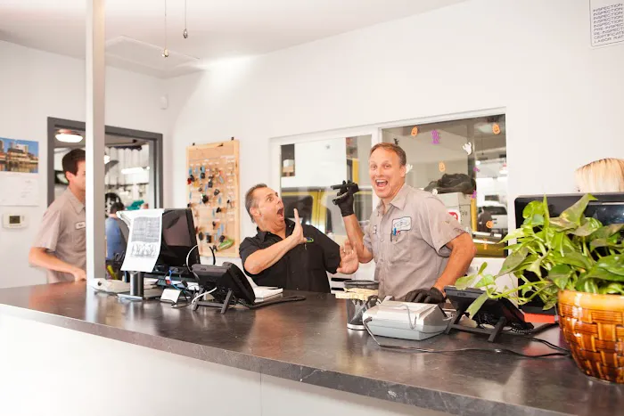 Bond's Automotive & Collision 9