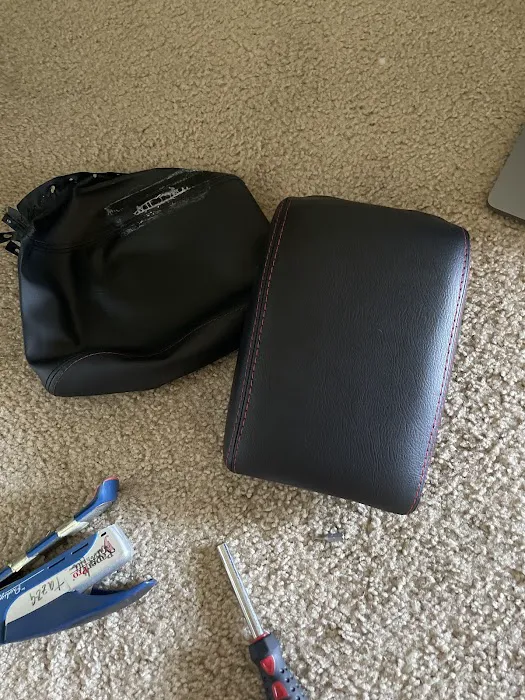 Lindy's Auto Upholstery 2