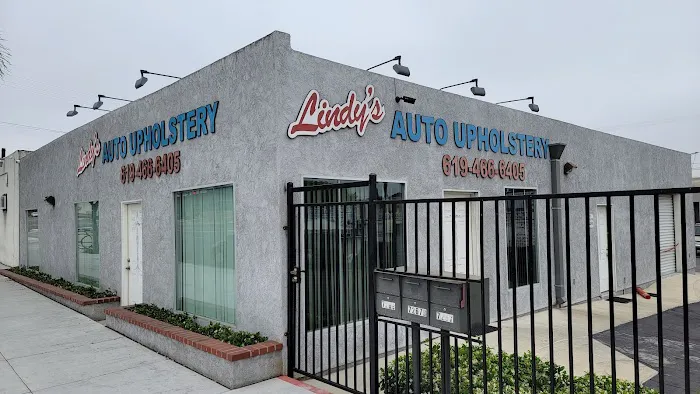 Lindy's Auto Upholstery 4