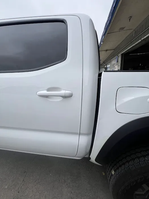 M&M auto body repair 4