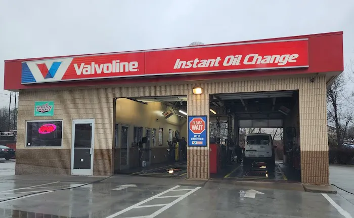 Valvoline Instant Oil Change 4
