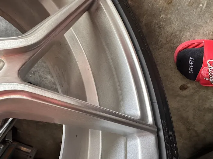 T & W Rim Repair 4