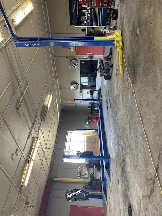 Larry's Automotive & Tire 2