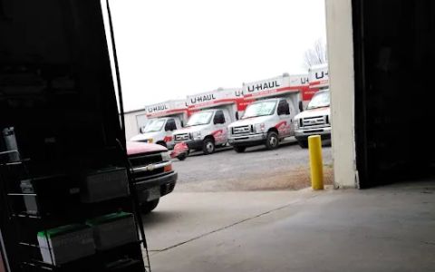 Mc Clain's Kwik Lube & Rentals