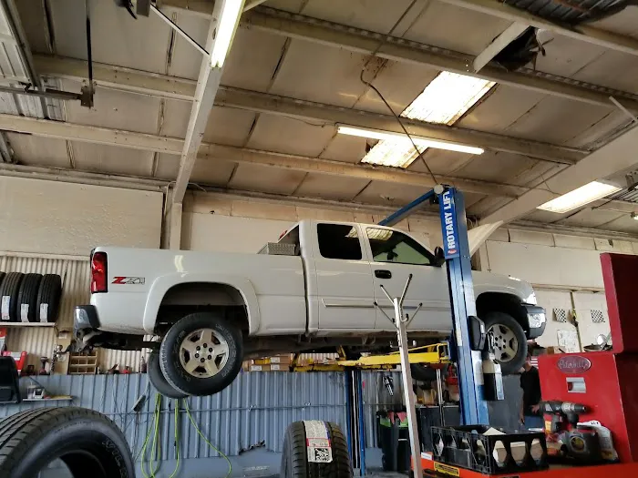 Mc Clain's Kwik Lube & Rentals 2