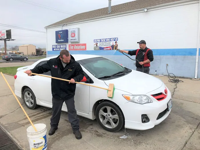 Charlie's Fast Lube Oil Change - Sikeston, MO 9