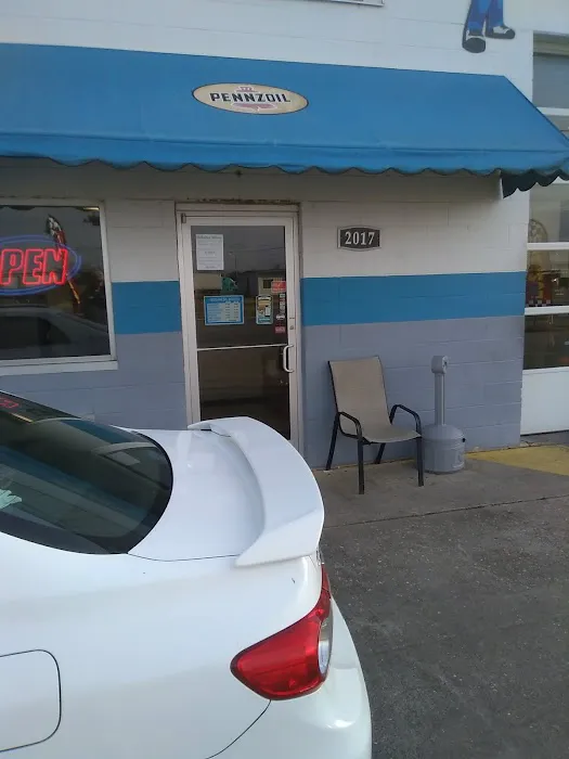Charlie's Fast Lube Oil Change - Sikeston, MO 5