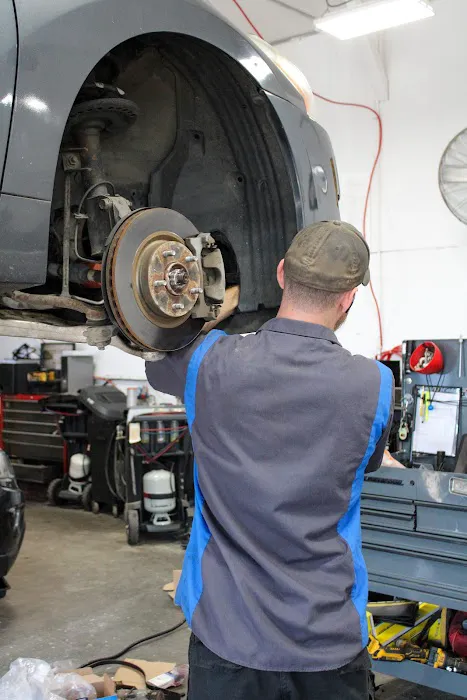 GearHeads Auto & Diesel Repair 0