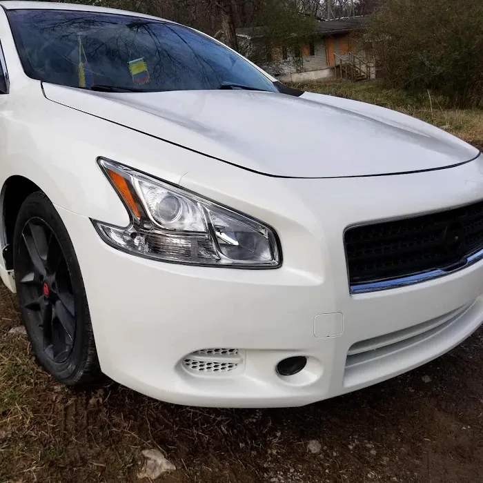 Zee auto Body Shop 4
