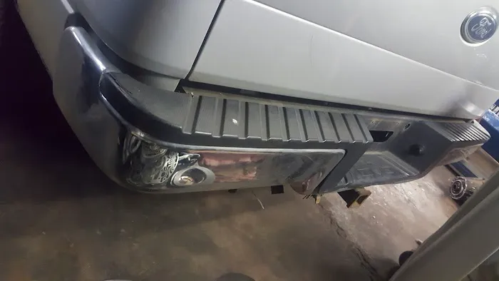 R C Automotive 3