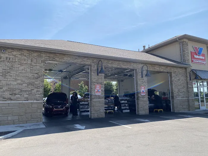 Valvoline Instant Oil Change 6