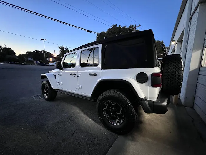 Lenoir City Chrysler Dodge Jeep RAM Service Department 0