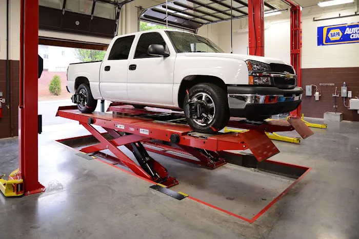 Woodie's Auto Service & Repair Centers 2