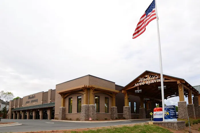 Woodie's Auto Service & Repair Centers 6