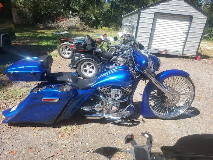 EC Customs Motorcycle Repair Shop 2