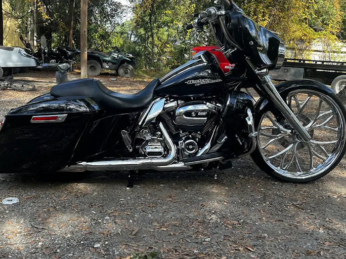 EC Customs Motorcycle Repair Shop 1