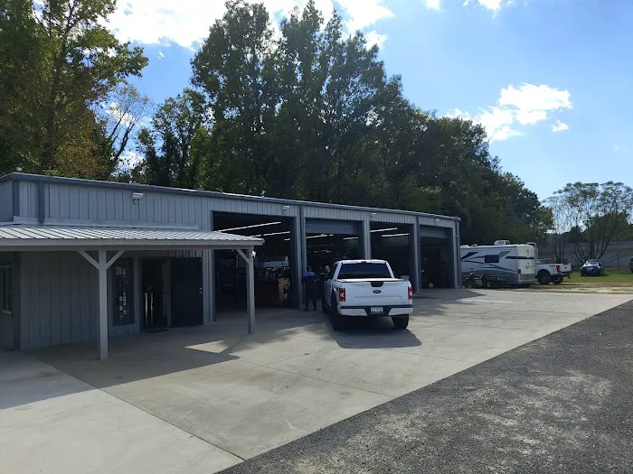 Luke’s Automotive 1