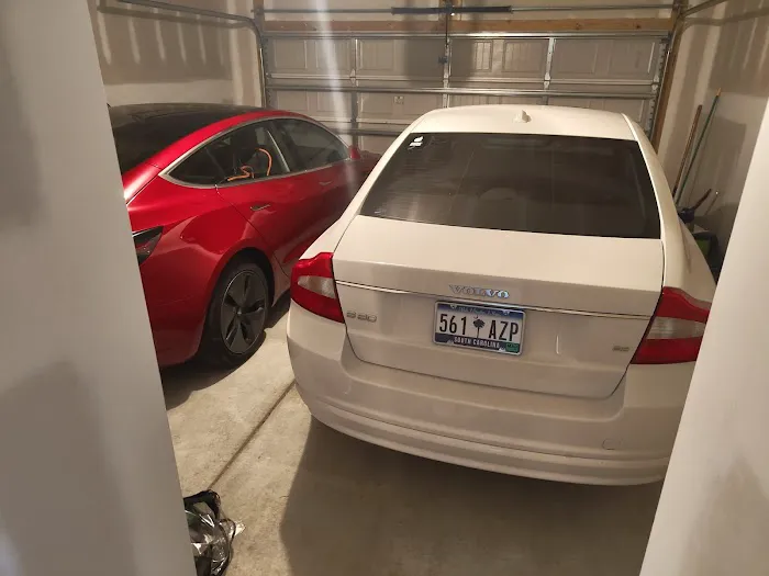 Luke’s Automotive 0