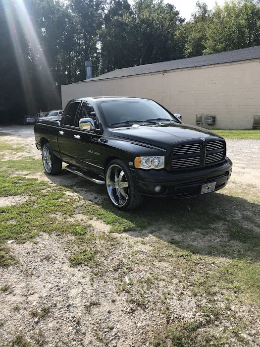 Mack's Auto Care LLC 6