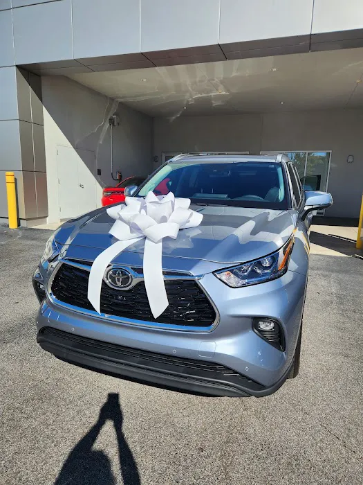 Miracle Toyota of North Augusta - Service Department 7