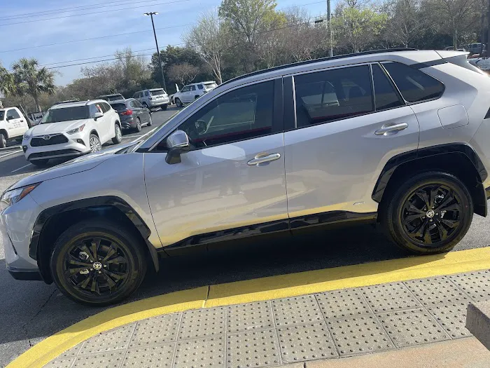 Miracle Toyota of North Augusta - Service Department 9
