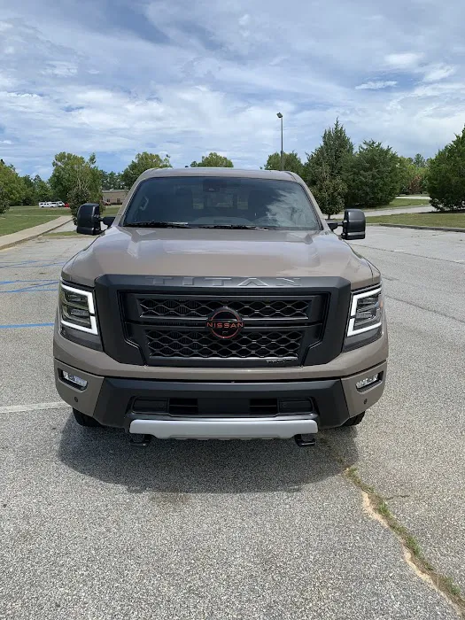 Miracle Nissan of North Augusta - Service Department 5