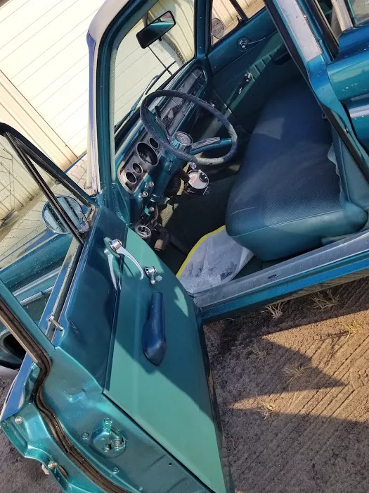 Raymond's Paint & Body Shop 0