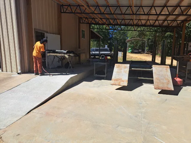Tony's Paint and Body 8