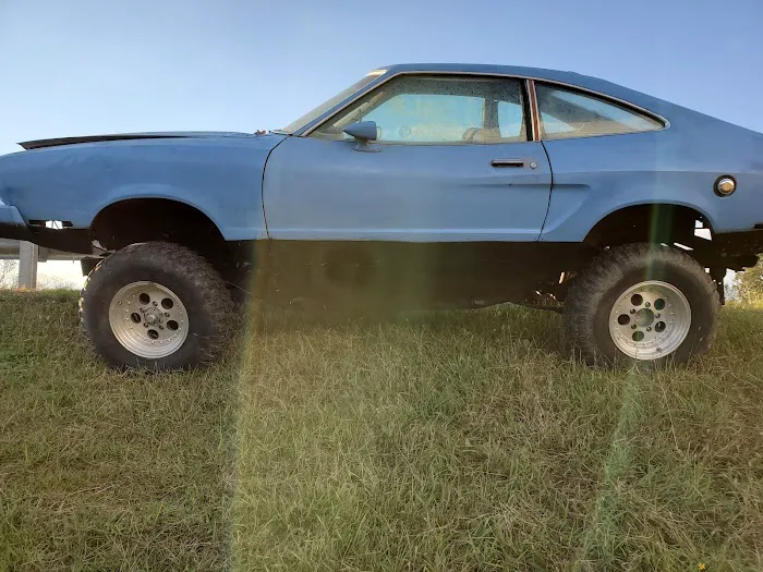 441 Tire & Auto 0