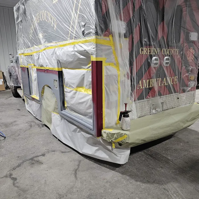 Momo's Paint and Body 2