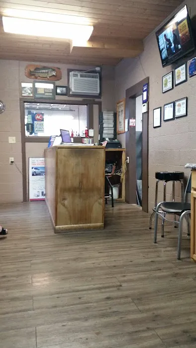 Rainey's Automotive 0