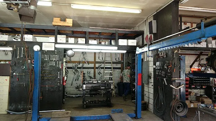 Lenoir Muffler & Brake Shop 4