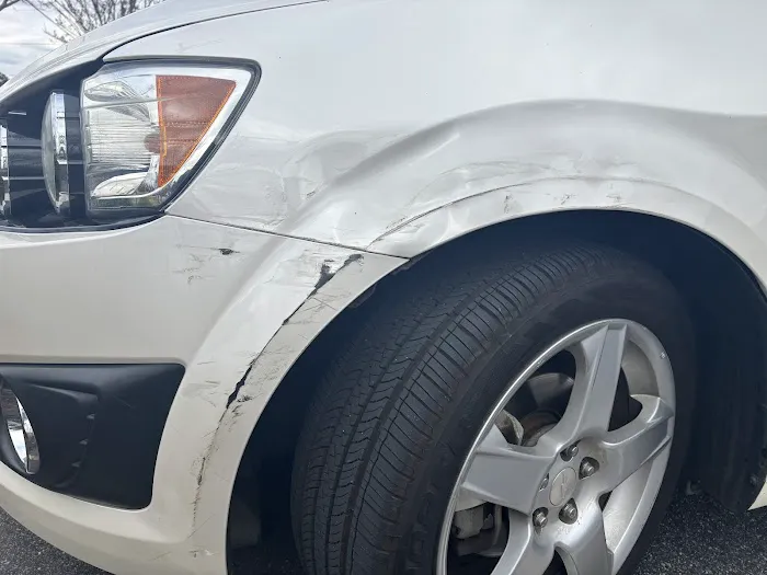 Bob Keen's Auto Body Repair 8