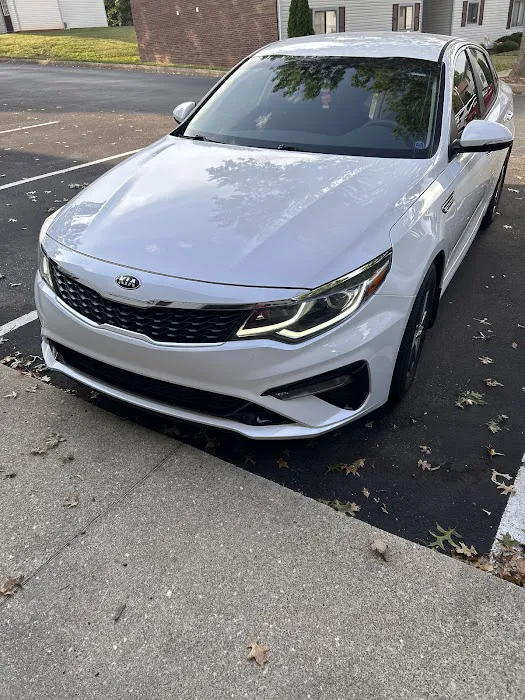 Hendrick Collision and Pre-Owned Center Hickory 5