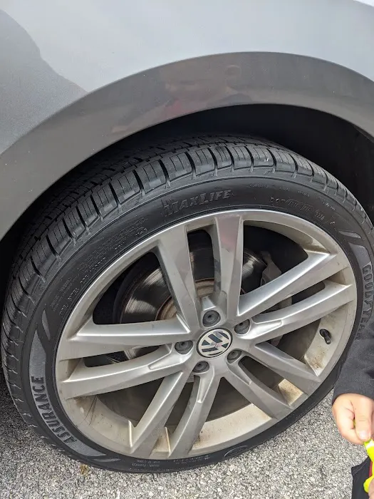 Discount Tire 8