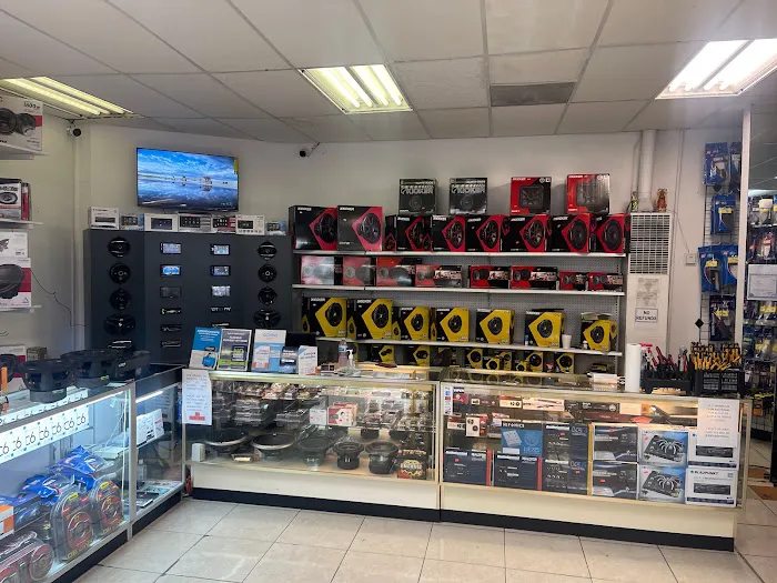 AJ Electronics Chicago 7