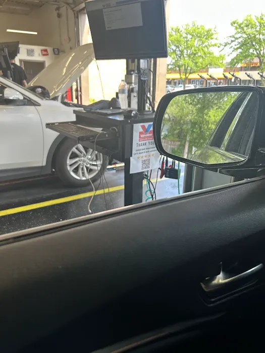 Valvoline Instant Oil Change 8