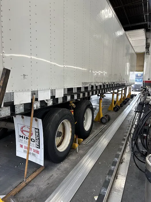 Diamond Truck & Trailer Inc. 5