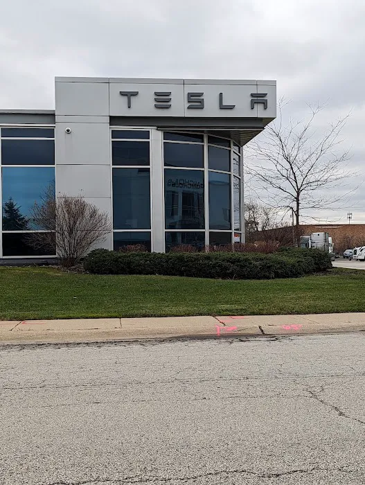 Tesla Collision Elk Grove Village 9