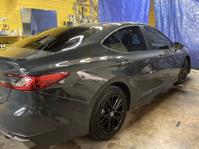 National Auto Glass & Window Tinting 1