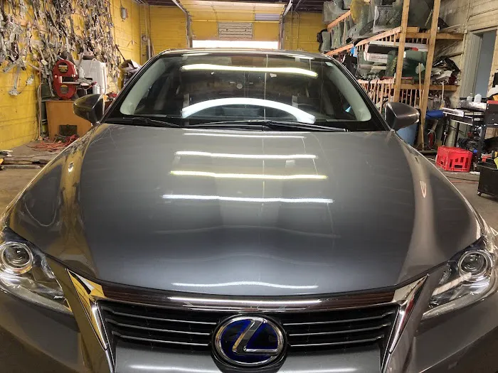 National Auto Glass & Window Tinting 4