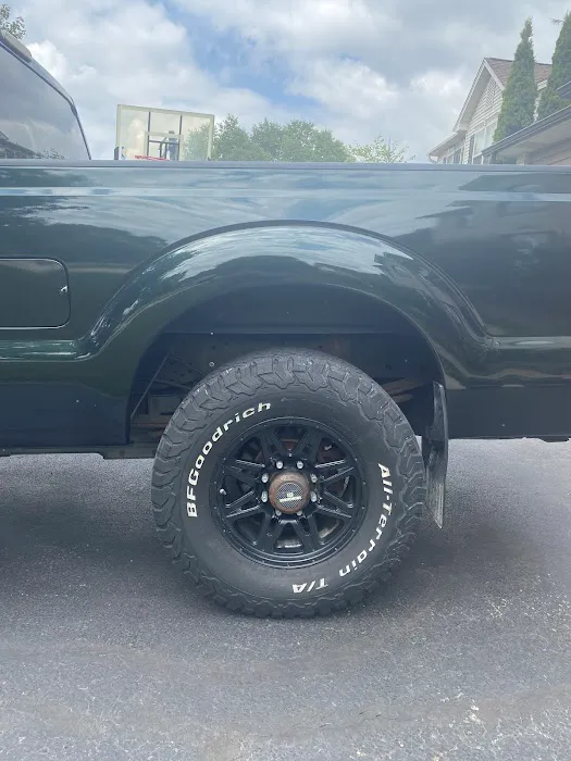 Arrow Body & Fender Service 1