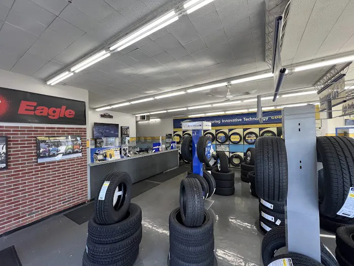 Grand Tire and Auto Service 7