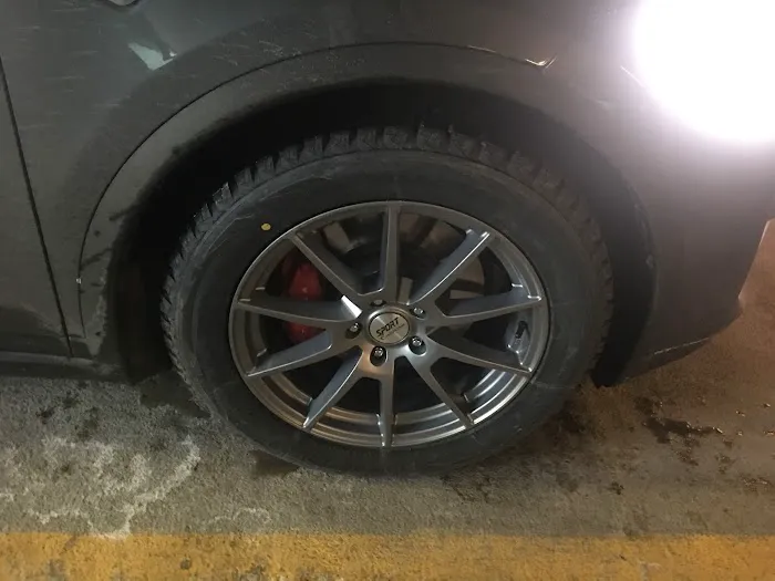 Grand Tire and Auto Service 8