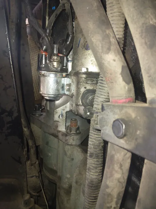 24/7 Mobile Truck Trailer Repair and Tire Services 4