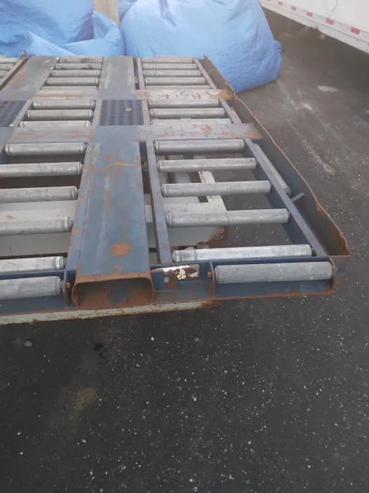 24/7 Mobile Truck Trailer Repair and Tire Services 5