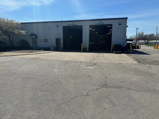 JAM Best-One Fleet Service of Maumee 3