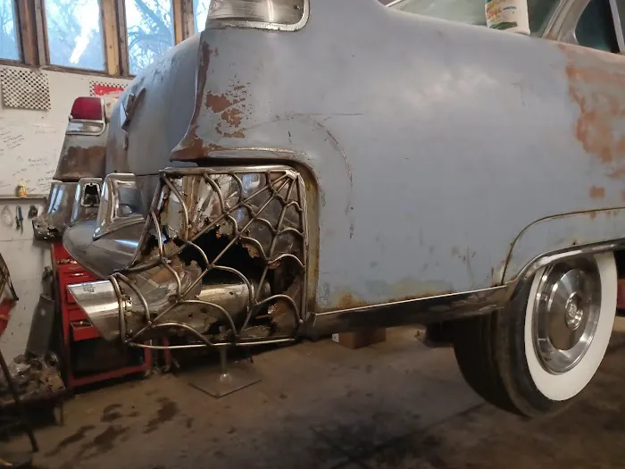 Hip & Dino's Auto Wrecking And Salvage LLC 2