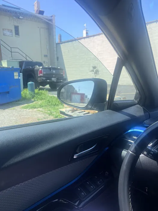 Butch's Auto Glass 4