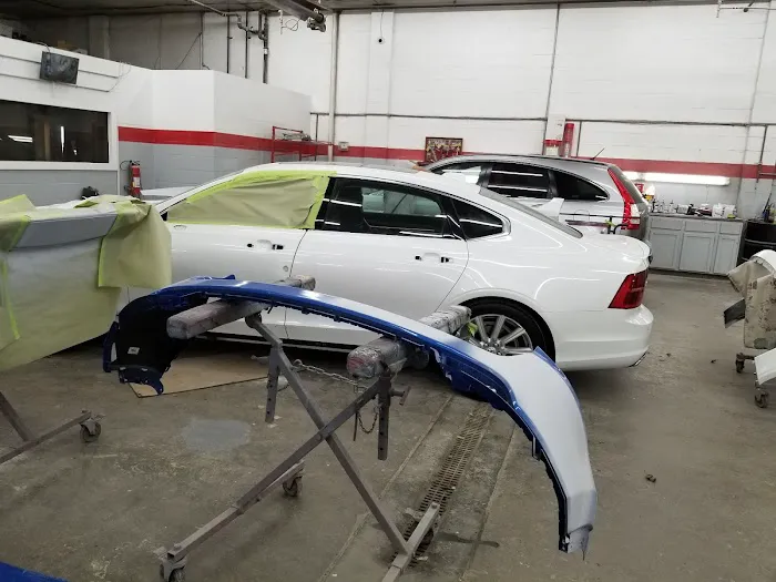 Molinaro's Collision Center 1